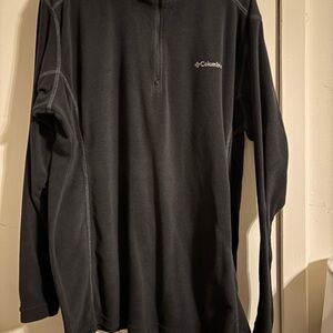 Columbia Black 1/4 Zip Pullover - XL